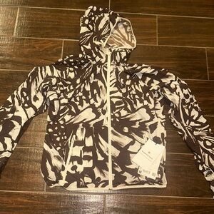 Lululemon Athletica Brown and White Patterned Jacket
